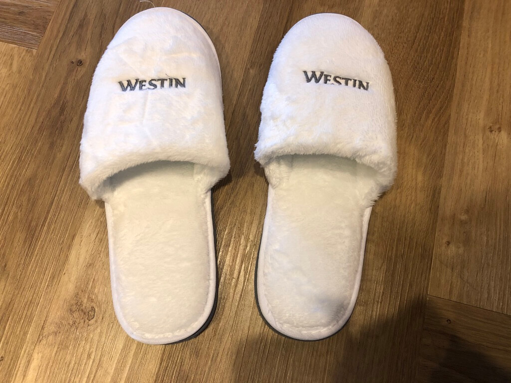 ウェスティン都ホテル京都　ラグジュアリースイート平安京ビュー　SPGアメックス　新型コロナウイルス対策　luxury　suite　COVID-19 ラウンジ　朝食