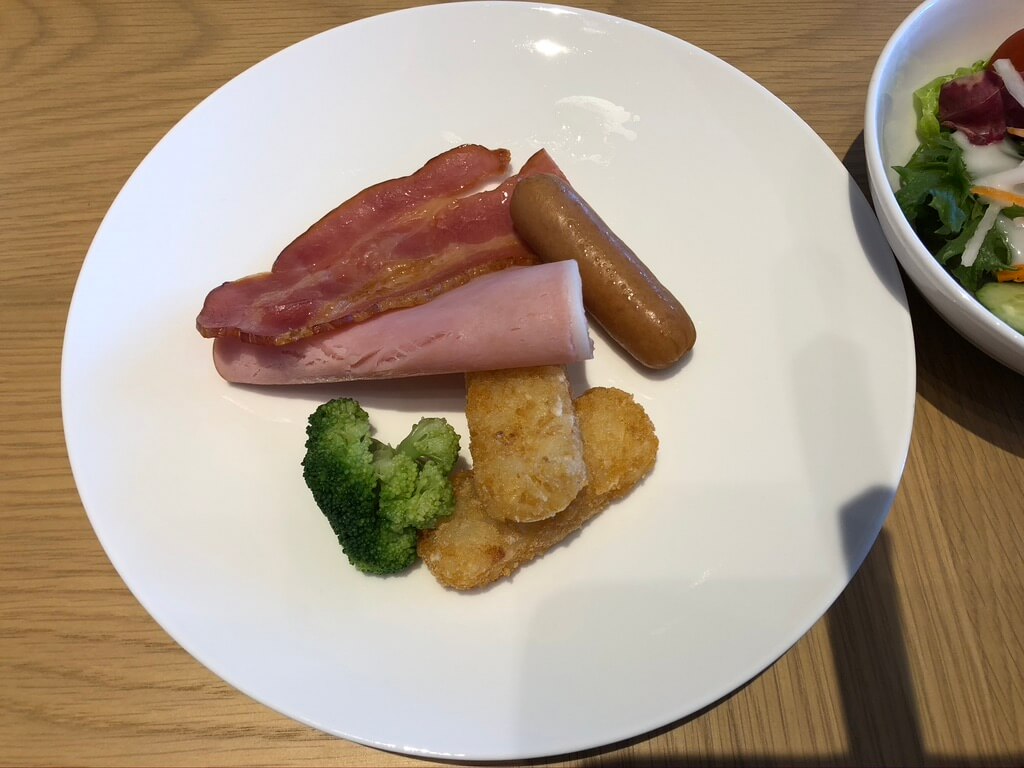 ウェスティン都ホテル京都　ラグジュアリースイート平安京ビュー　SPGアメックス　新型コロナウイルス対策　luxury　suite　COVID-19 ラウンジ　朝食