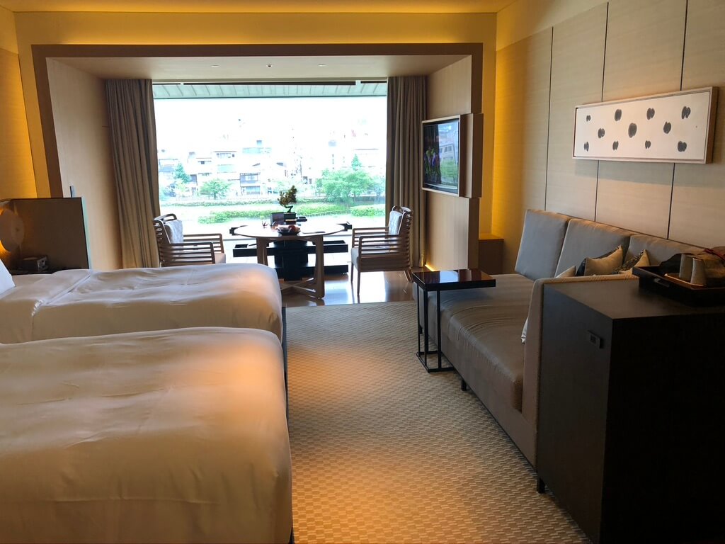 リッツカールトン京都　spgamex プラチナ会員　グランドデラックスカモガワリバービュー　朝食　コロナ　covid-19 ritzcarlton-kyoto