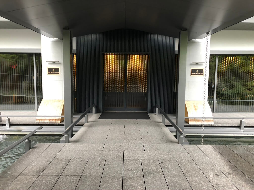 【リッツカールトン京都】グランドデラックスカモガワリバービュー宿泊記☆ホテル内の美しい空間に終始見惚れっぱなしの宿泊だった。 2 リッツカールトン京都 spgamex プラチナ会員 グランドデラックスカモガワリバービュー 朝食 コロナ covid-19 ritzcarlton-kyoto