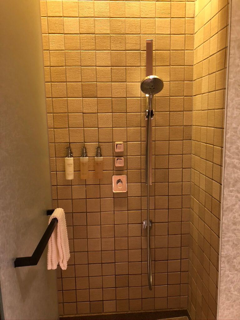 【リッツカールトン京都】グランドデラックスカモガワリバービュー宿泊記☆ホテル内の美しい空間に終始見惚れっぱなしの宿泊だった。 107 リッツカールトン京都 spgamex プラチナ会員 グランドデラックスカモガワリバービュー 朝食 コロナ covid-19 ritzcarlton-kyoto