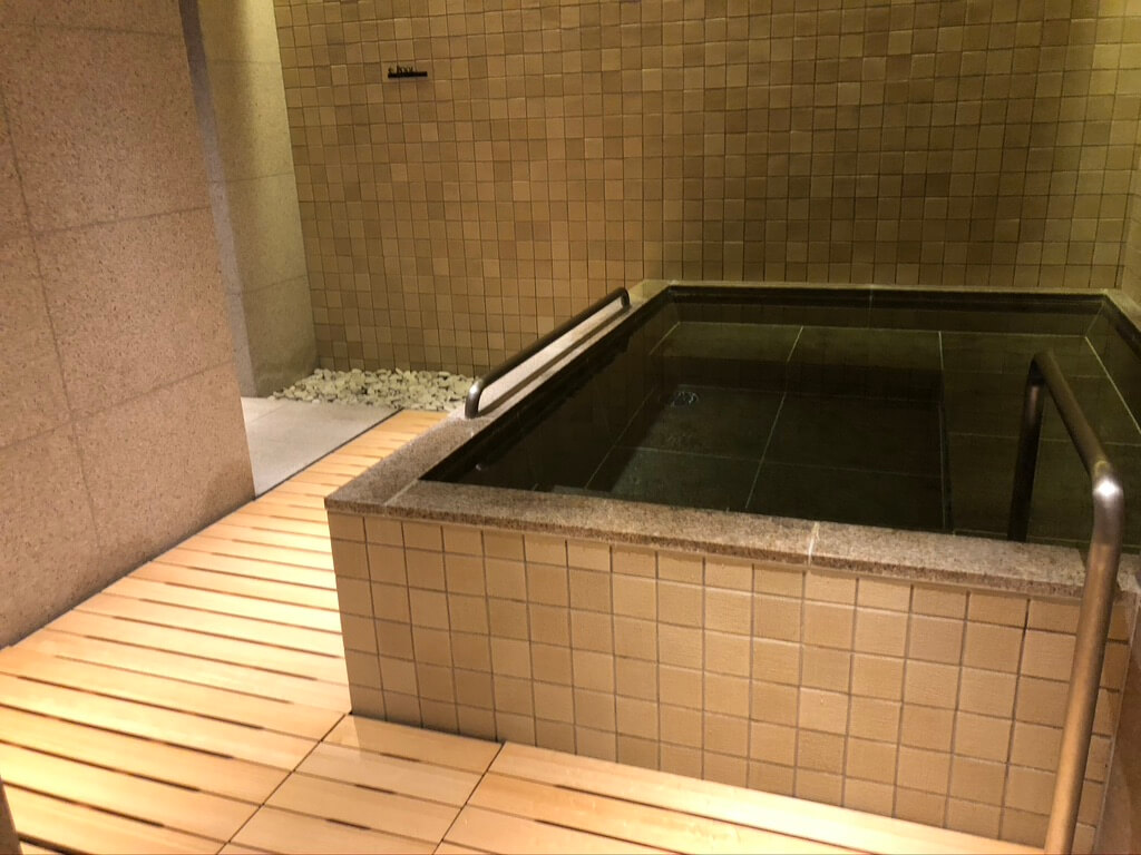 【リッツカールトン京都】グランドデラックスカモガワリバービュー宿泊記☆ホテル内の美しい空間に終始見惚れっぱなしの宿泊だった。 106 リッツカールトン京都 spgamex プラチナ会員 グランドデラックスカモガワリバービュー 朝食 コロナ covid-19 ritzcarlton-kyoto