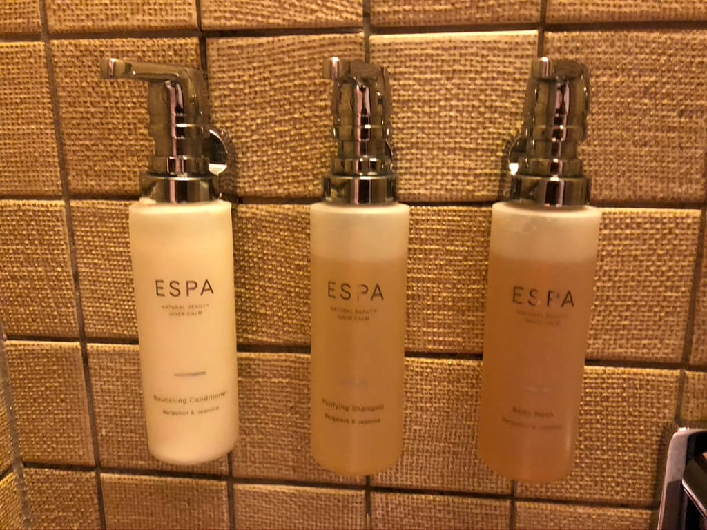 リッツカールトン京都　spgamex プラチナ会員　グランドデラックスカモガワリバービュー　朝食　コロナ　covid-19 ritzcarlton-kyoto