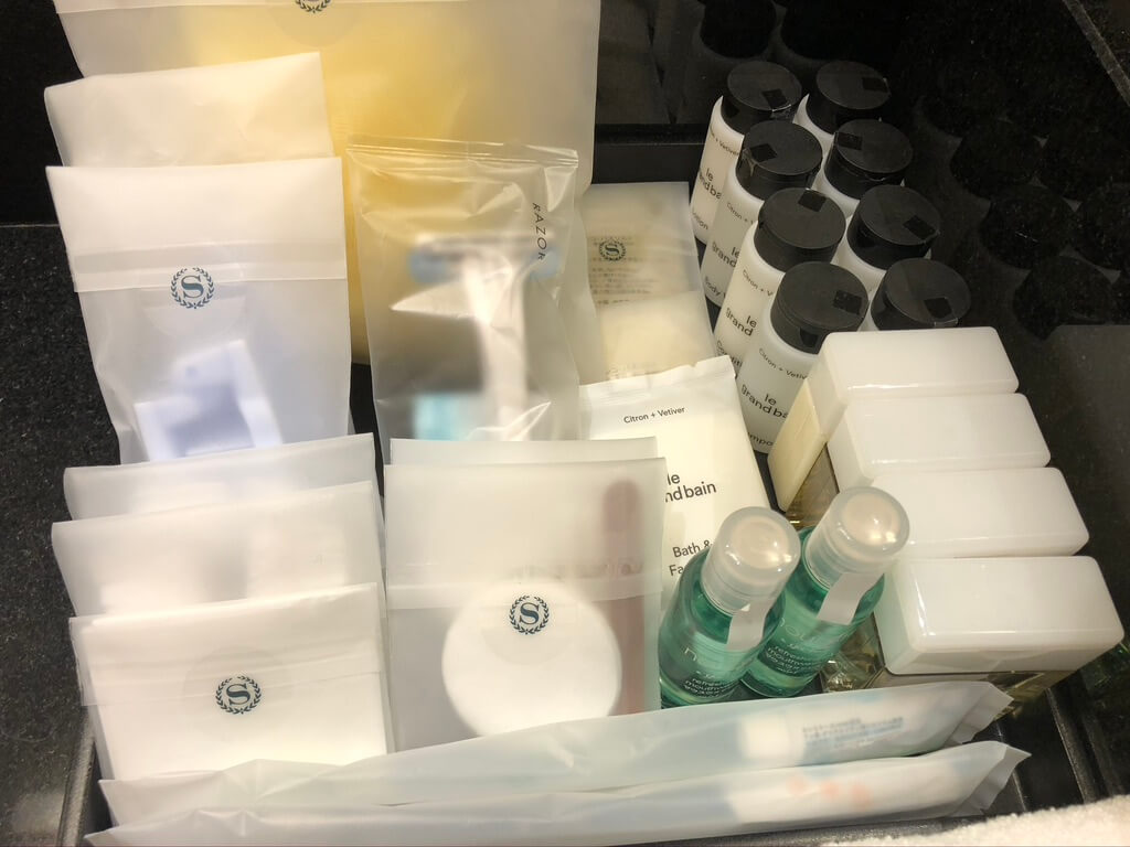 シェラトン都ホテル大阪　シェラトンジュニアスイート　spgamex 特典　プラチナ　朝食　ラウンジ　コロナ