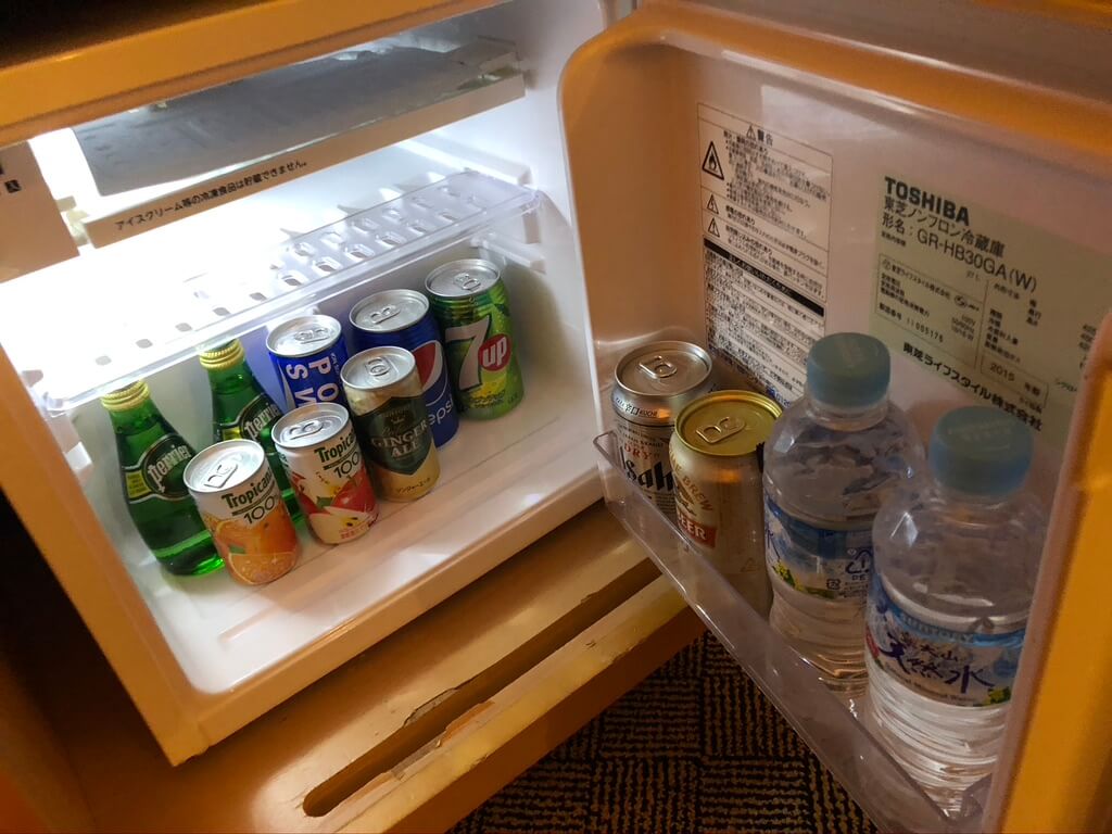 シェラトン都ホテル大阪　シェラトンジュニアスイート　spgamex 特典　プラチナ　朝食　ラウンジ　コロナ