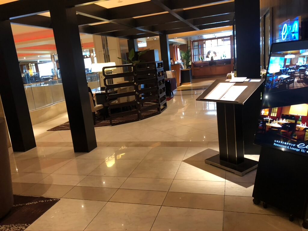 シェラトン都ホテル大阪　シェラトンジュニアスイート　spgamex 特典　プラチナ　朝食　ラウンジ　コロナ