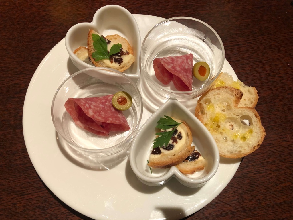 シェラトン都ホテル大阪　シェラトンジュニアスイート　spgamex 特典　プラチナ　朝食　ラウンジ　コロナ