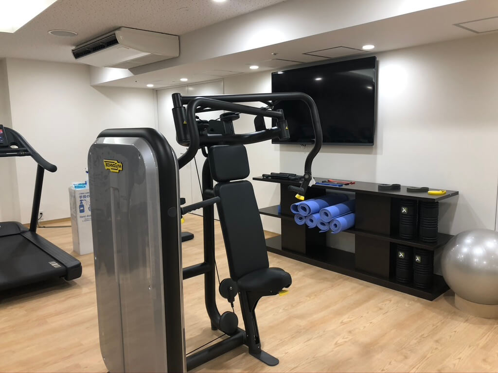 シェラトン都ホテル大阪　シェラトンジュニアスイート　spgamex 特典　プラチナ　朝食　ラウンジ　コロナ