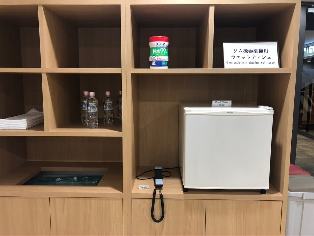 シェラトン都ホテル大阪　シェラトンジュニアスイート　spgamex 特典　プラチナ　朝食　ラウンジ　コロナ