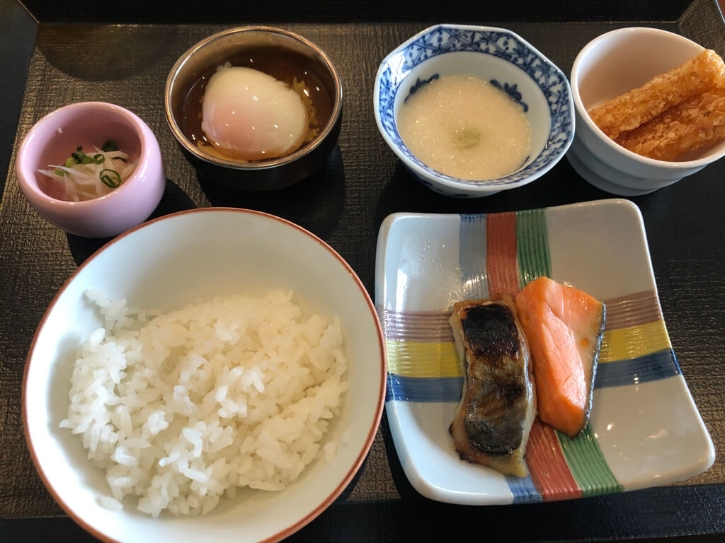 名古屋マリオットアソシアホテルデラックス スイート 宿泊記 朝食 コンシェルジュ ラウンジ フィットネスジム プール spgアメックス 紹介 プラチナ特典