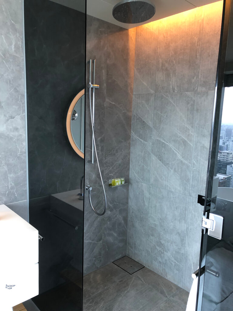 W大阪　子連れ　宿泊記　　ブログ　朝食　マーベラススイート　プール　ジム　バー　添い寝無料　マリオットボンヴォイアメックス　紹介