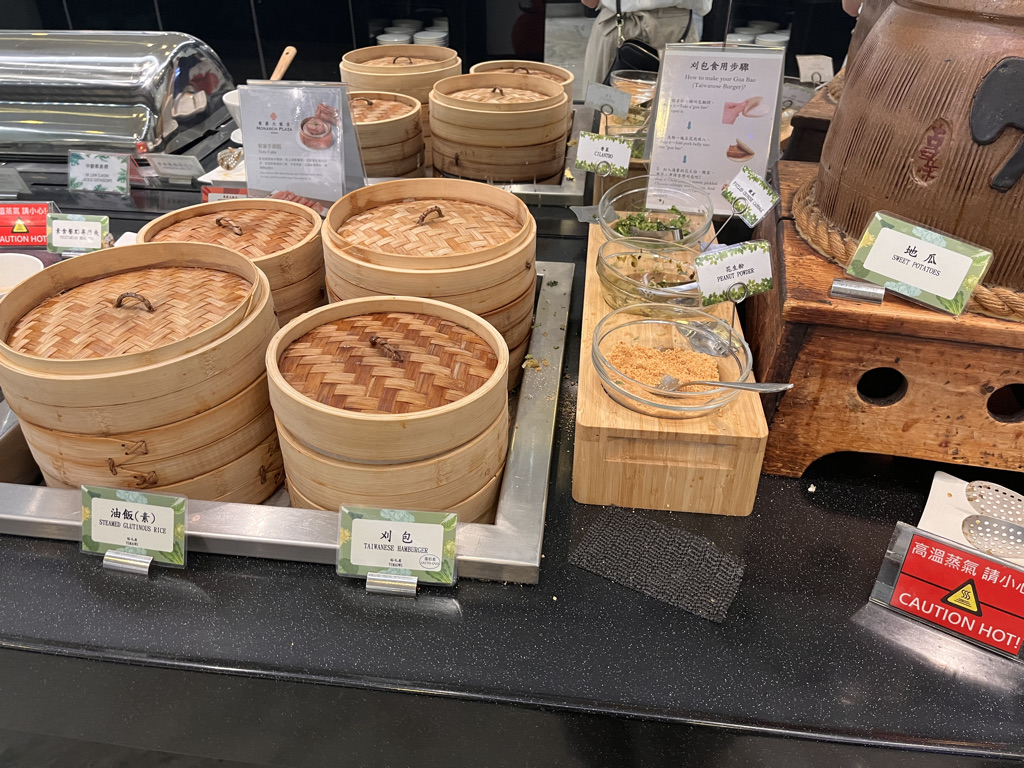 台湾　桃園国際空港　乗り継ぎ　シャワー　トランジットホテル　Wi-Fi　エバー航空　ラウンジ