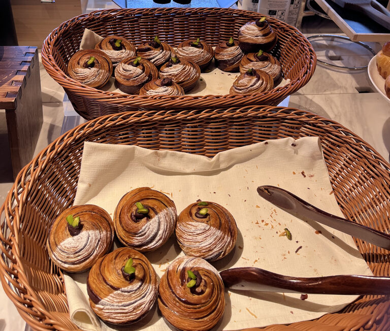 大阪ステーションホテル 子連れ 宿泊記 朝食 スペシャリティサロン　ラウンジ プラチナ特典