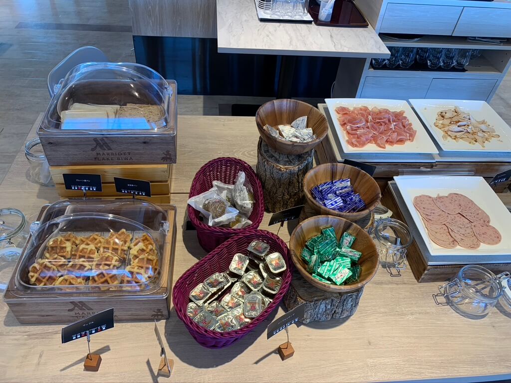 琵琶湖マリオットホテル 温泉ビューバス付 プレミアルームルーム 宿泊記 コロナ 朝食 ラウンジ 地域共通クーポン 施設 感想　spgamex プラチナ特典