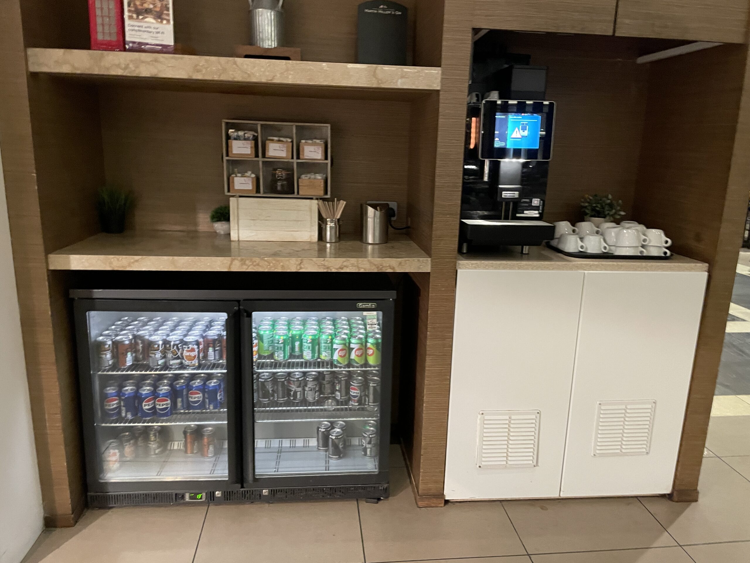 No.１ラウンジヒースローターミナル２