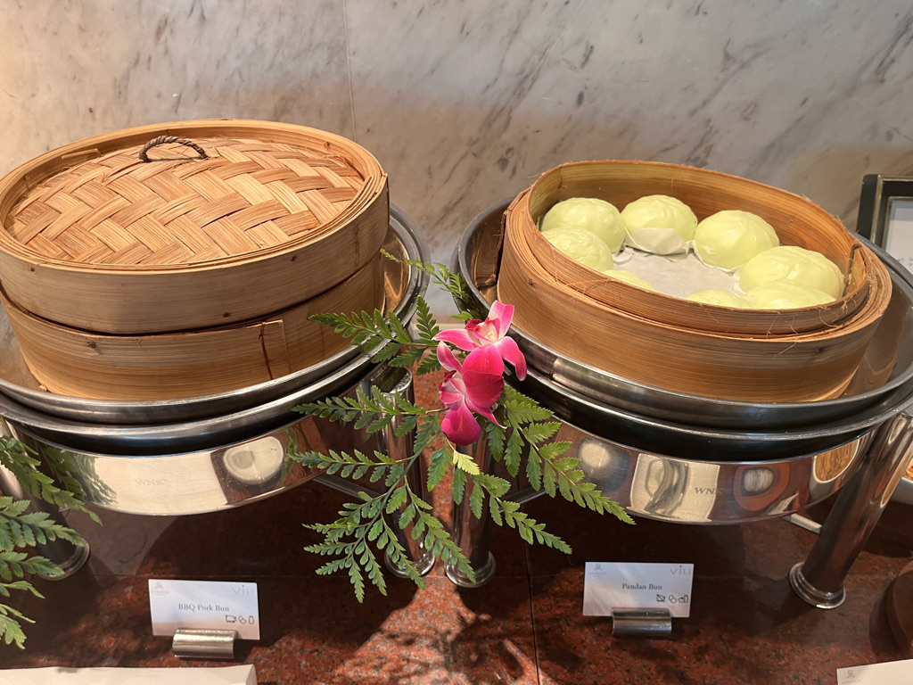 セントレジスバンコク　宿泊記　送迎　アクセス　朝食　プール　ジム　サウナ　子供添い寝年齢　マリオットボンヴォイアメックス　プラチナ特典　バトラーサービス