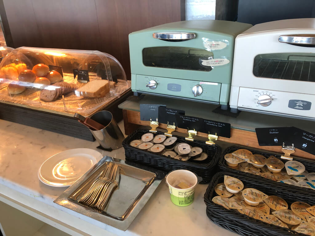 名古屋マリオットアソシアホテル　デラックスダブル　スタンダードダブル　子連れ　宿泊記　朝食　エリートラウンジ　　フィットネスジム　プール　SPGアメックス　紹介　プラチナ特典　ゴールド特典