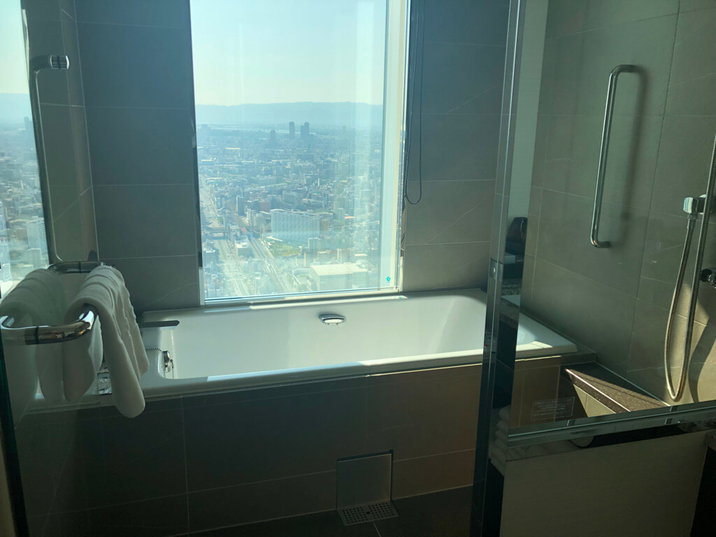 大阪マリオット都ホテル　ブログ　ジュニアスイート　子供添い寝無料　宿泊記　連休　格安　朝食　ラウンジ　あべのハルカス　プラチナ特典　　駐車場　マリオットボンヴォイアメックス紹介