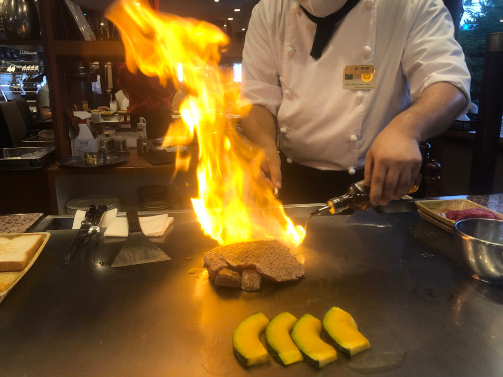 宮崎　おすすめ　グルメ　ステーキ　ミヤチク　メニュー　口コミ　ディナー　ランチ　予約