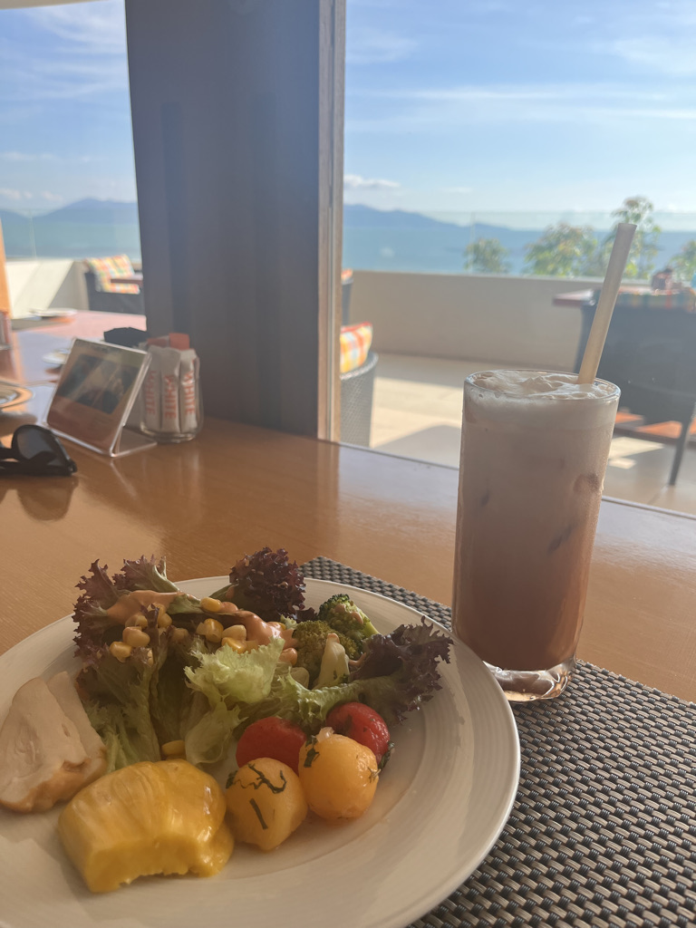 wコーサムイ　朝食　プラチナ特典