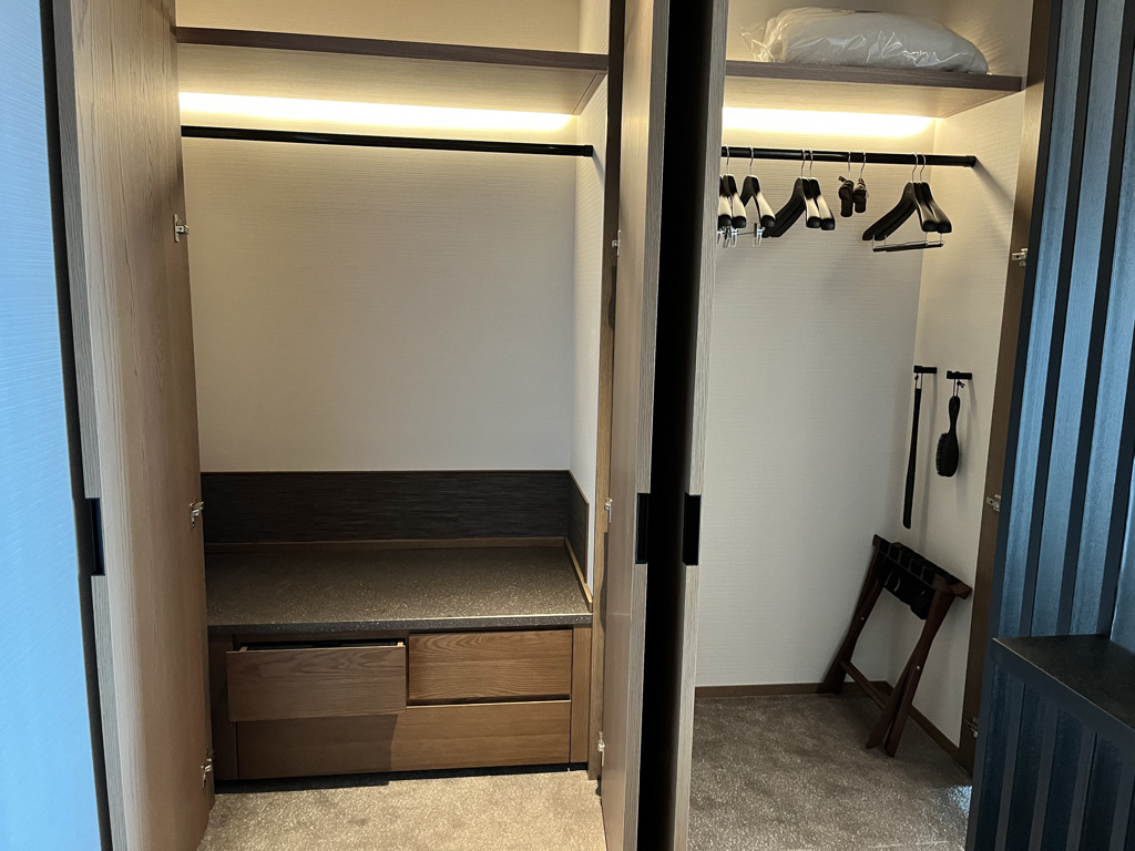 TIAD ティアド　宿泊記　プール　ラウンジ　部屋　ブログ　プラチナ特典