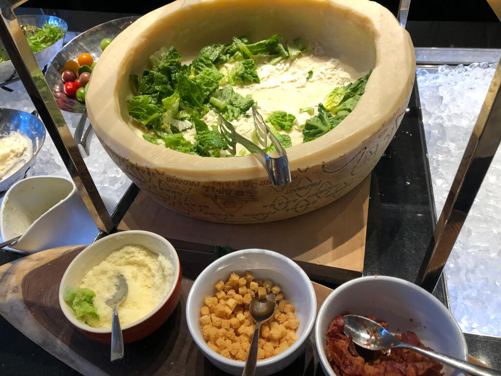 ヒルトン名古屋　子連れ宿泊　LOVEあいちキャンペーン　愛知県民割　朝食　子供料金　プール　ジム　駐車場