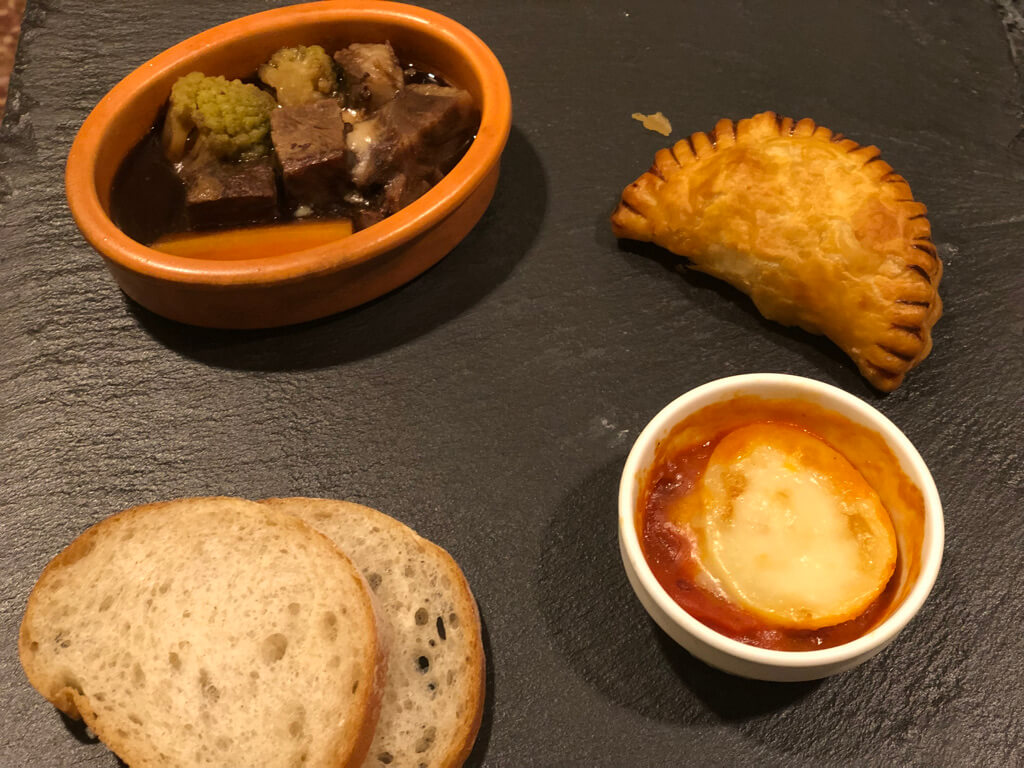 名古屋マリオットアソシアホテル　デラックスダブル　スタンダードダブル　子連れ　宿泊記　朝食　エリートラウンジ　　フィットネスジム　プール　SPGアメックス　紹介　プラチナ特典　ゴールド特典