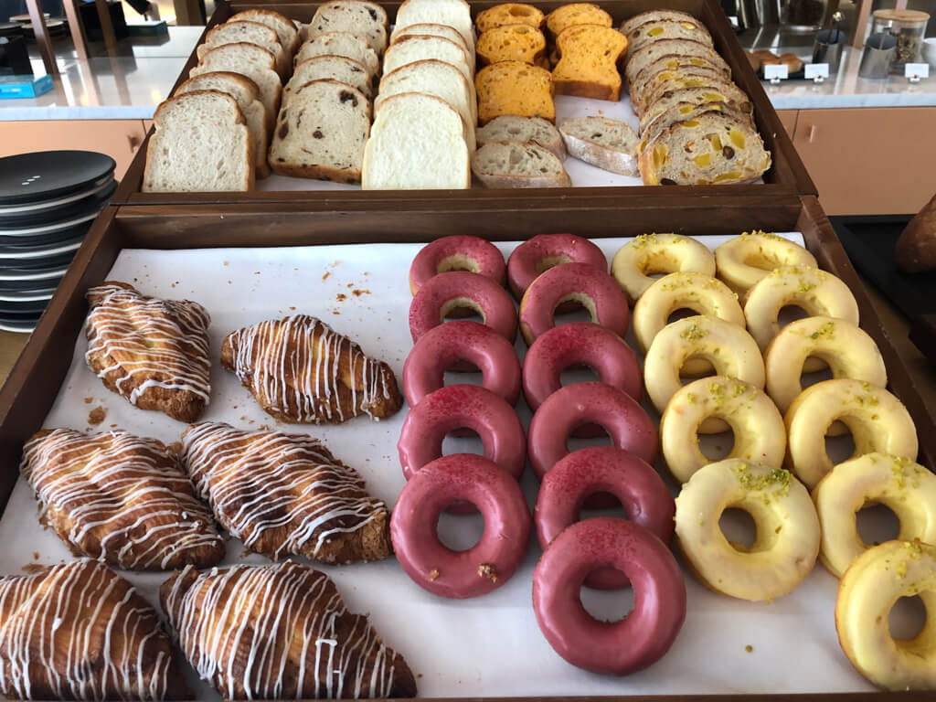 W大阪　マーベラススイート　子連れ　宿泊記 SPGアメックス紹介　朝食　プール　WETバー　サウナ　大浴場　フィットネスジム　駐車場　プラチナ特典　ルームサービス