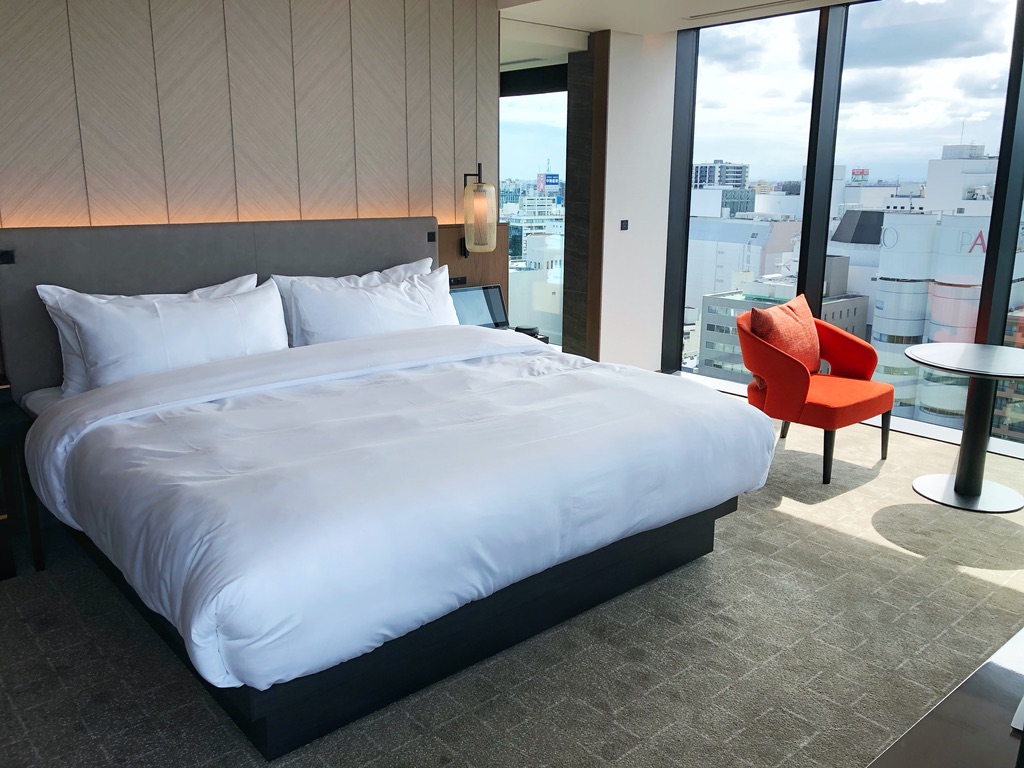 TIAD ティアド　宿泊記　プール　ラウンジ　部屋　ブログ　プラチナ特典