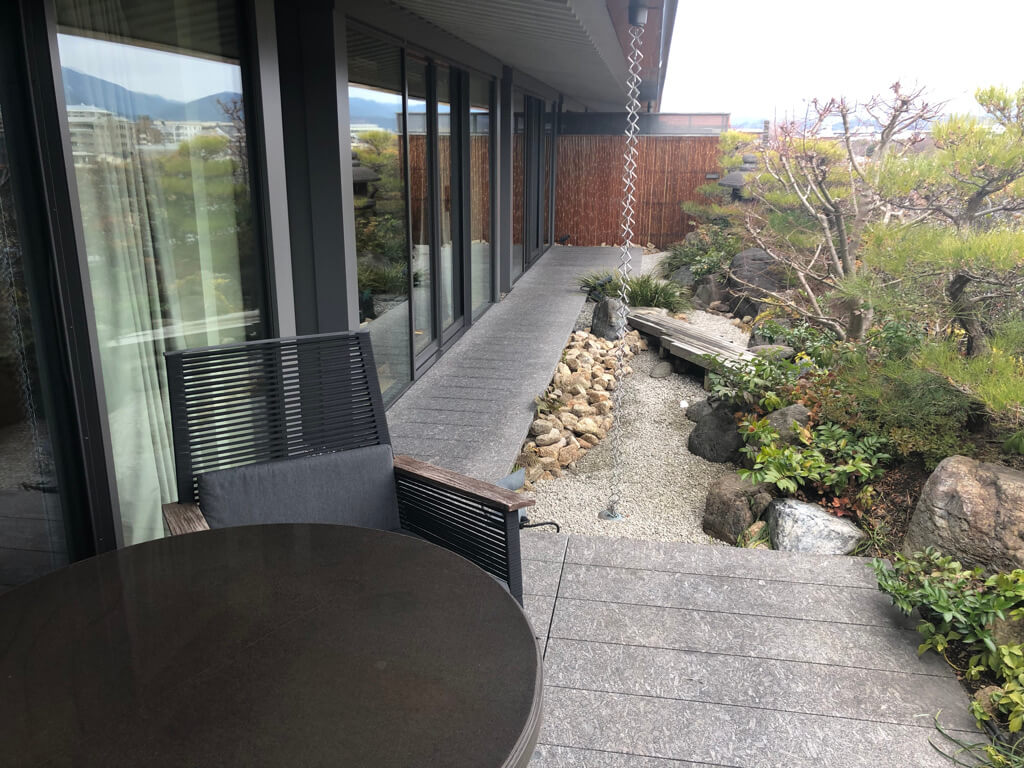 リッツカールトン京都　ブログ　ガーデンテラススイート　マリオットボンヴォイアメックス紹介　プラチナ特典　朝食　プール　アクティビティ　子供添い寝　アメニティ　ジム　駐車場　アクセス