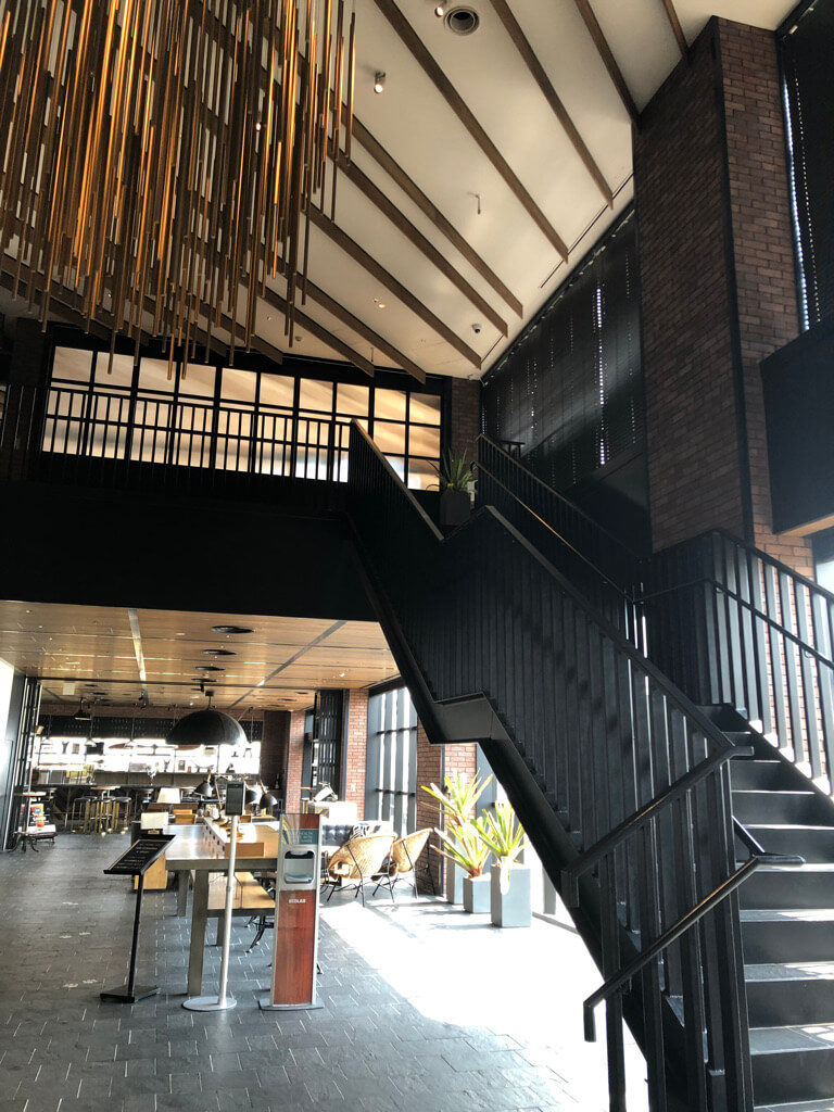 フォーポイントバイシェラトン名古屋中部国際空港　宿泊記　ブログ　プラチナ特典　朝食　駐車場　マリオットボンヴォイアメックス　紹介