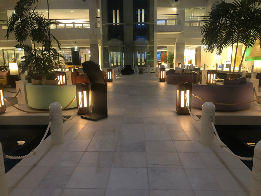 シェラトン沖縄サンマリーナリゾート　サウスタワー　宿泊記　プレミアムオーシャンツイン　フィットネスジム　大浴場　プール　サウナ　コンビニ　アメニティ