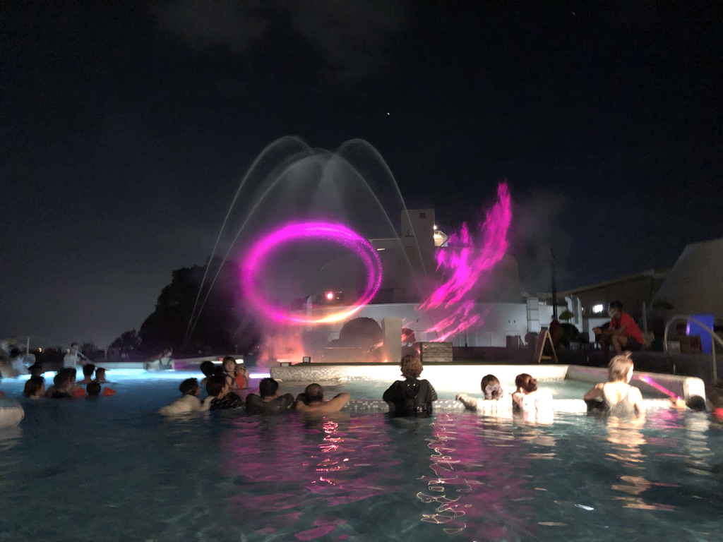 杉乃井ホテル　ブログ　宿泊記　朝食　夕食　バイキング　プール　温泉　アクアガーデン　コインランドリー　口コミ　大浴場　格安　激安　本館