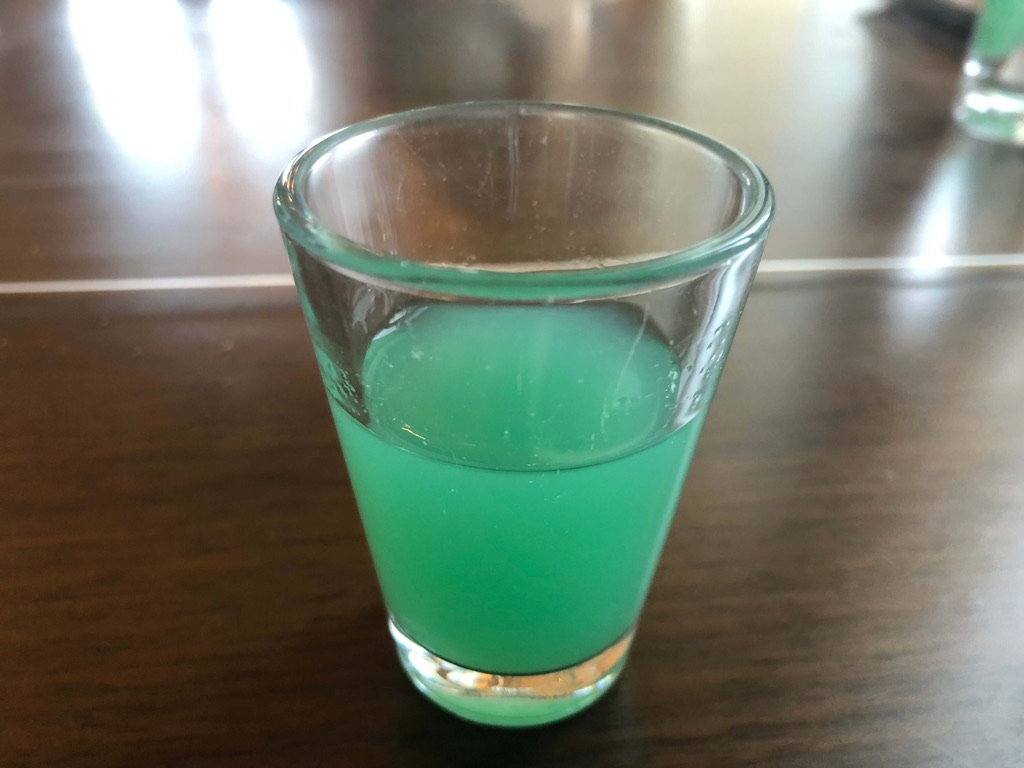 セントレジス大阪　ブログ　　宿泊記　子供添い寝　朝食　アクセス　駐車場　タイタニックオムレツ　プラチナ特典　バトラーサービス　マリオットボンヴォイアメックス　紹介　アメニティ