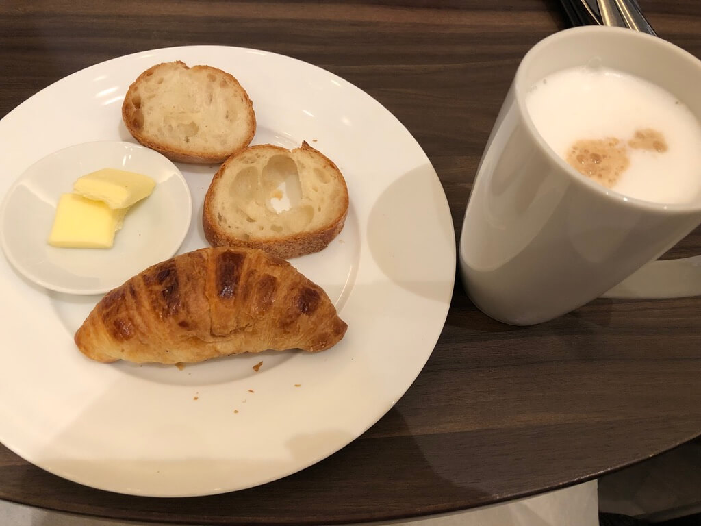 ヒルトン名古屋　子連れ宿泊　LOVEあいちキャンペーン　愛知県民割　朝食　子供料金　プール　ジム　駐車場