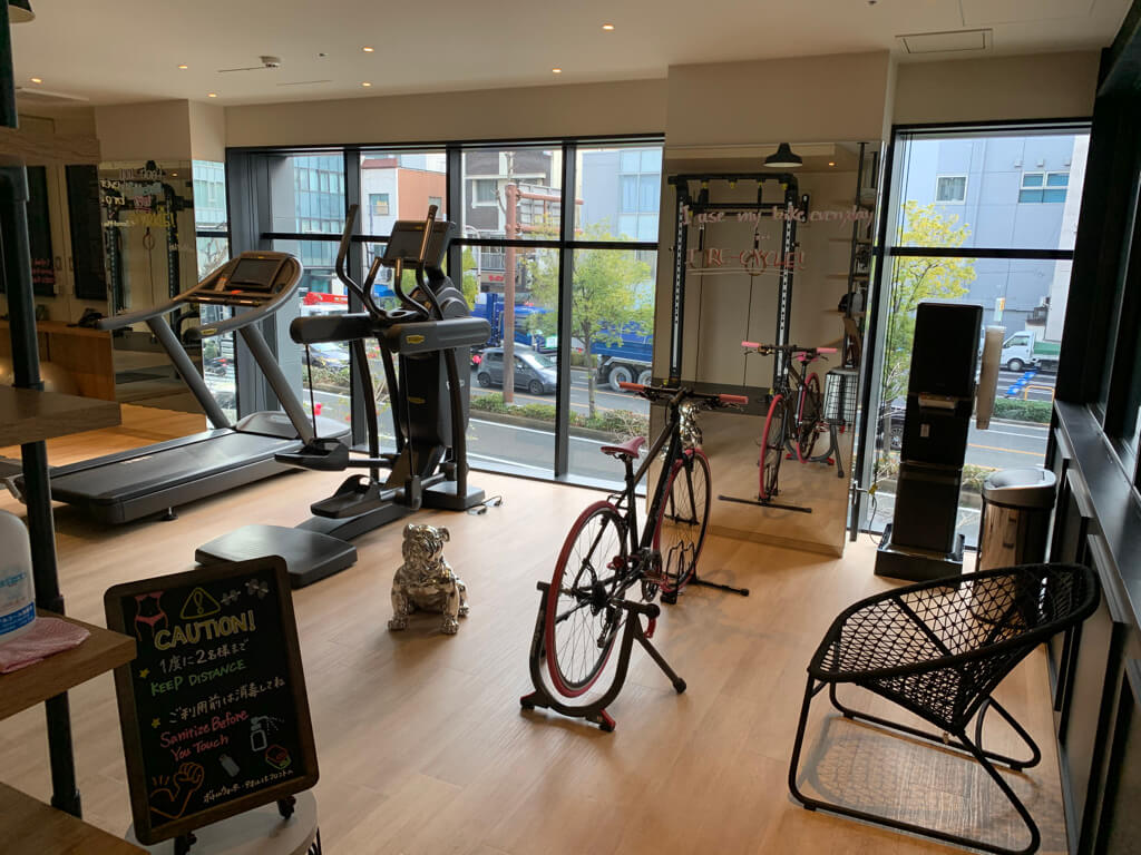 モクシー大阪梅田　フィットネスジム