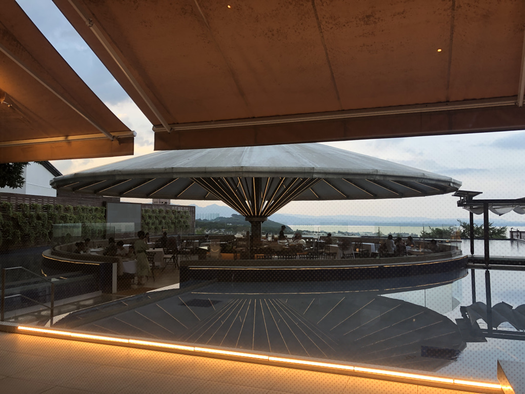 杉乃井ホテル　ブログ　宿泊記　朝食　夕食　バイキング　プール　温泉　アクアガーデン　コインランドリー　口コミ　大浴場　格安　激安　本館