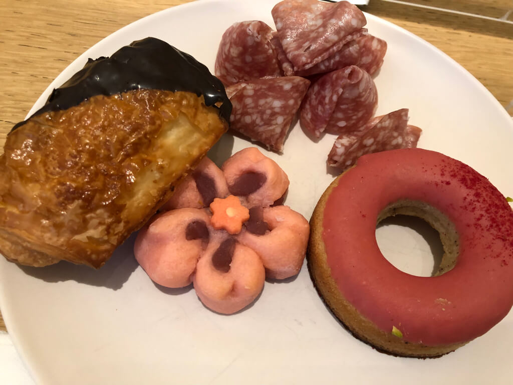 W大阪　子連れ　宿泊記　　ブログ　朝食　マーベラススイート　プール　ジム　バー　添い寝無料　マリオットボンヴォイアメックス　紹介