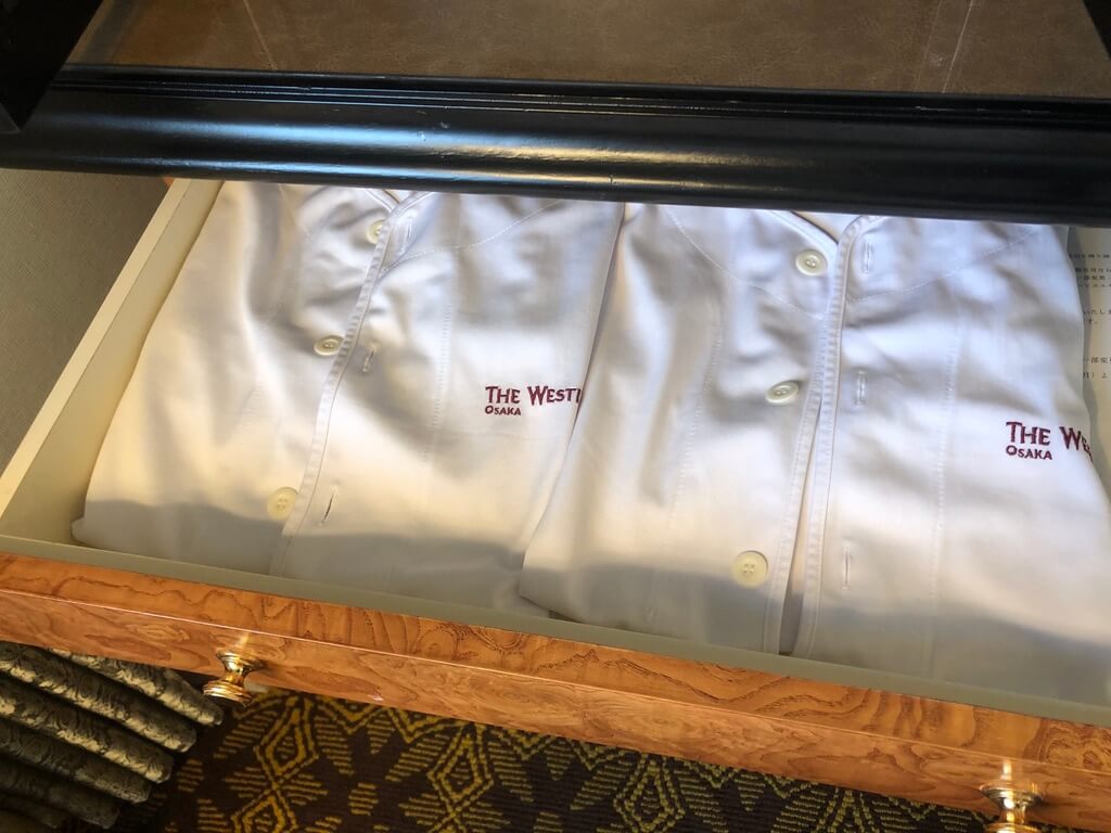 ウェスティン大阪　宿泊記　朝食　エグゼクティブラウンジ　アクセス　行き方　エグゼクティブキング　spgamex　プラチナ　特典
