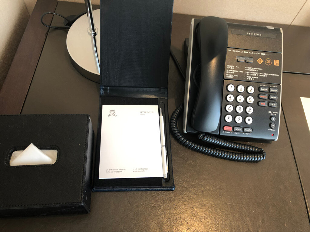 セントレジス大阪　ブログ　　宿泊記　子供添い寝　朝食　アクセス　駐車場　タイタニックオムレツ　プラチナ特典　バトラーサービス　マリオットボンヴォイアメックス　紹介　アメニティ