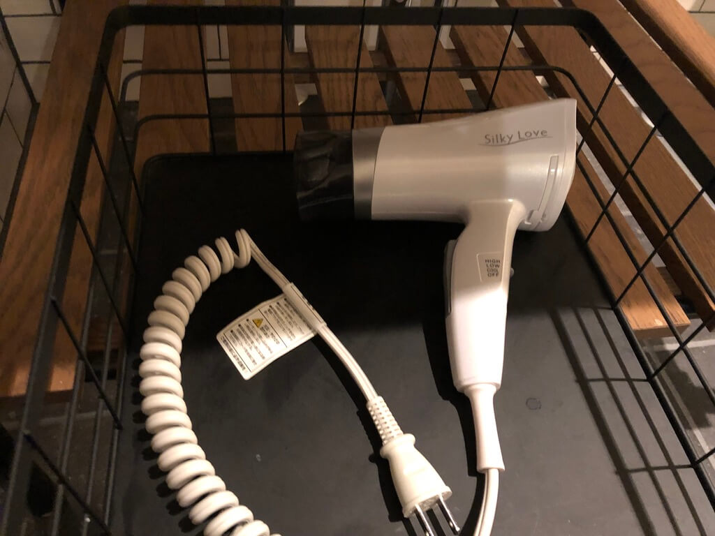 フォーポイントバイシェラトン名古屋中部国際空港　宿泊記　ブログ　プラチナ特典　朝食　駐車場　マリオットボンヴォイアメックス　紹介