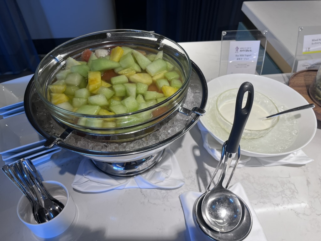 ウェスティン都ホテル京都クラブラウンジ　時間　メニュー　ブログ