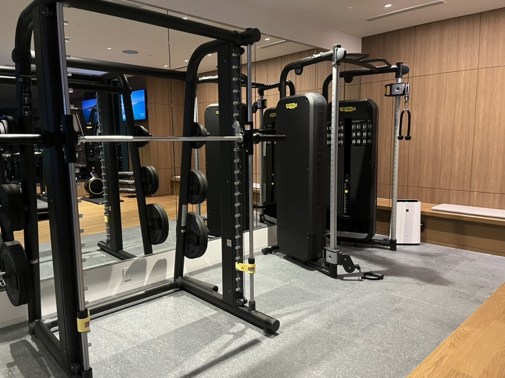 コンラッド名古屋　アクセス　レビュー　プール　ジム