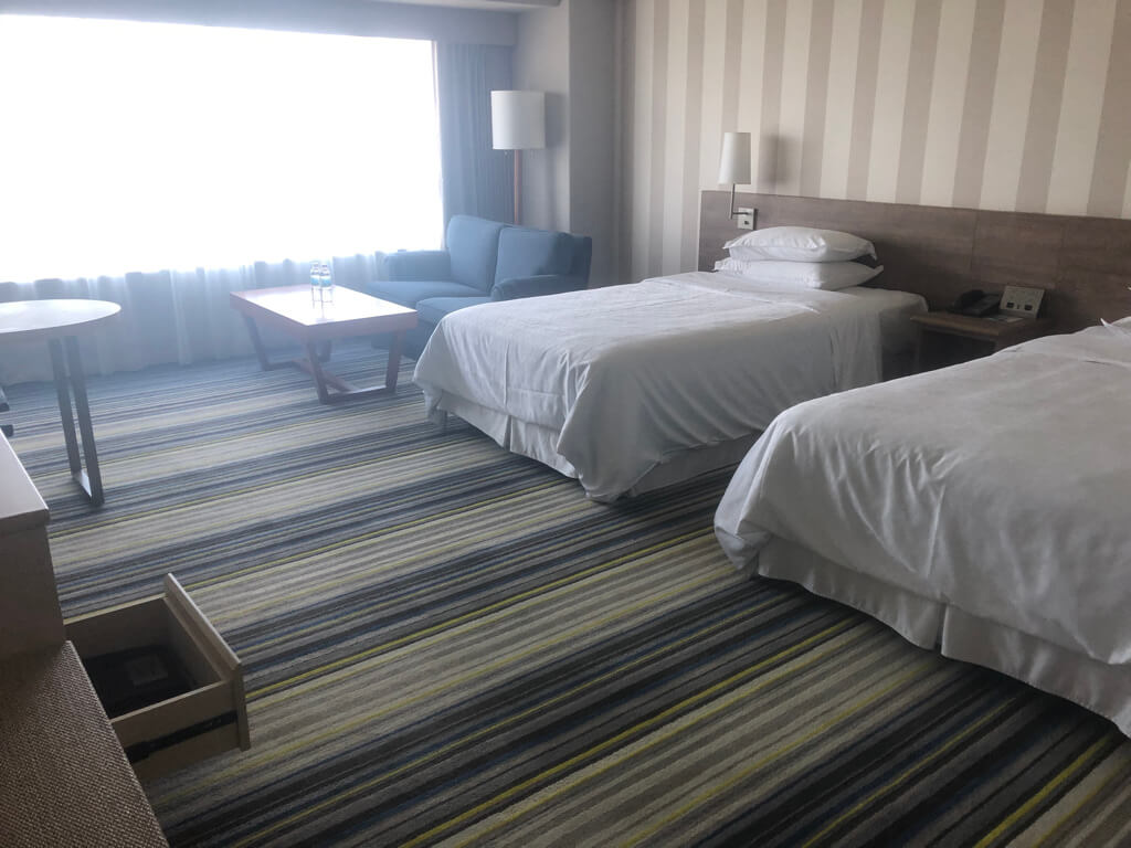 宮崎シェラトン　シーガイア　シェラトン・グランデ・オーシャンリゾート　子連れ　宿泊記　ブログ　激安　無料　宿泊　朝食　ラウンジ　プール　花火　子供添い寝　SPGアメックス　紹介　プラチナ特典　クラブラウンジ