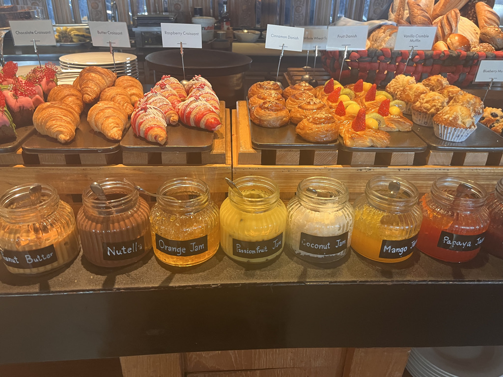 wコーサムイ　朝食　プラチナ特典