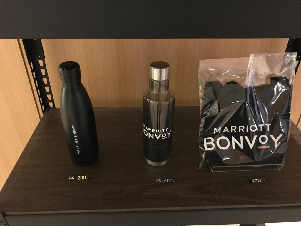 コートヤード・バイ・マリオット大阪本町　宿泊記　朝食　ハッピーアワー　カクテルタイム　アップグレード　プラチナ特典　エコキャンペーン　SPGアメックス　紹介