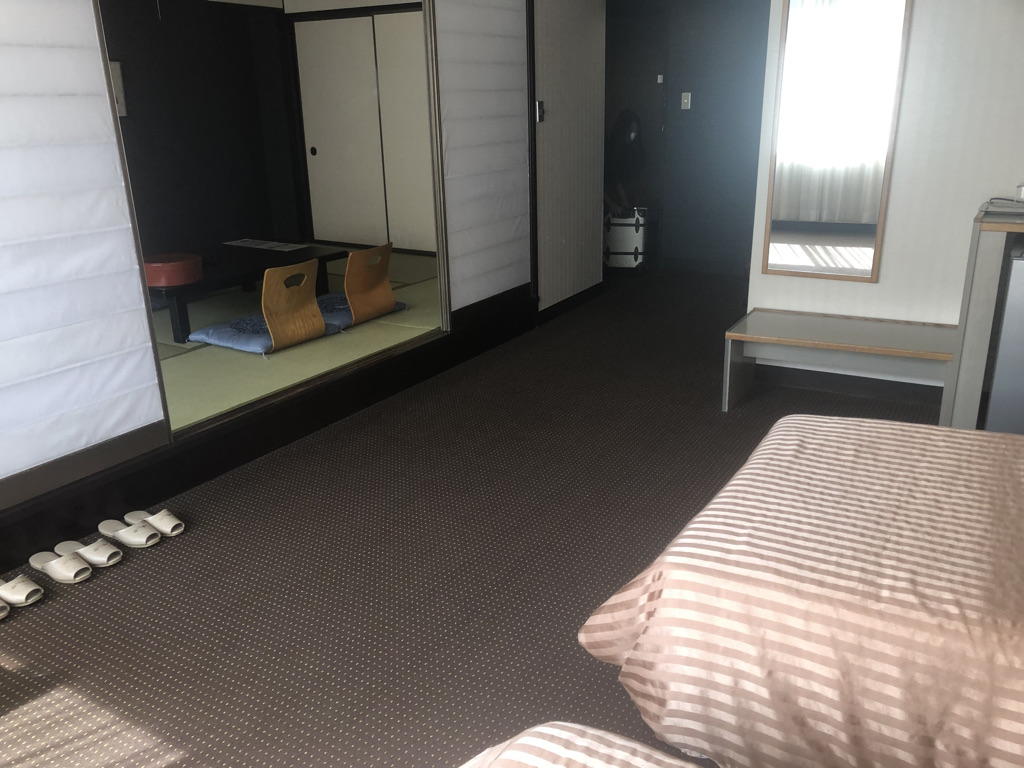 杉乃井ホテル　ブログ　宿泊記　朝食　夕食　バイキング　プール　温泉　アクアガーデン　コインランドリー　口コミ　大浴場　格安　激安　本館