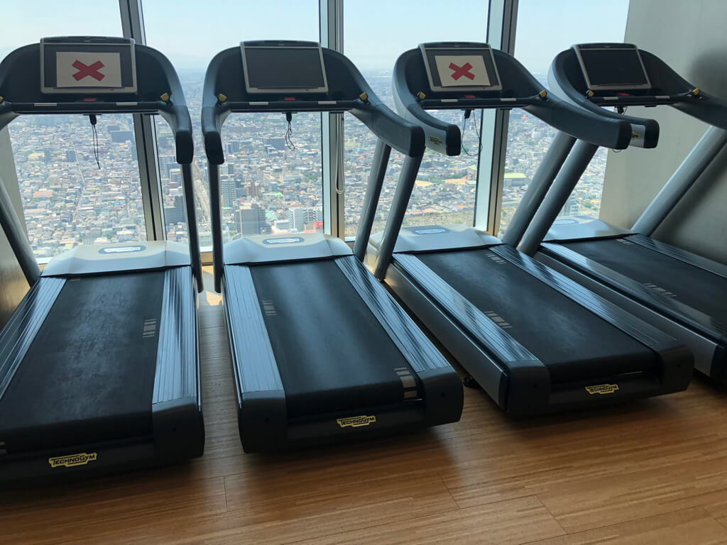 大阪マリオット都ホテル　ブログ　ジュニアスイート　子供添い寝無料　宿泊記　連休　格安　朝食　ラウンジ　あべのハルカス　プラチナ特典　　駐車場　マリオットボンヴォイアメックス紹介