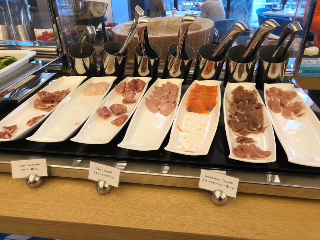 W大阪　子連れ　宿泊記　　ブログ　朝食　マーベラススイート　プール　ジム　バー　添い寝無料　マリオットボンヴォイアメックス　紹介