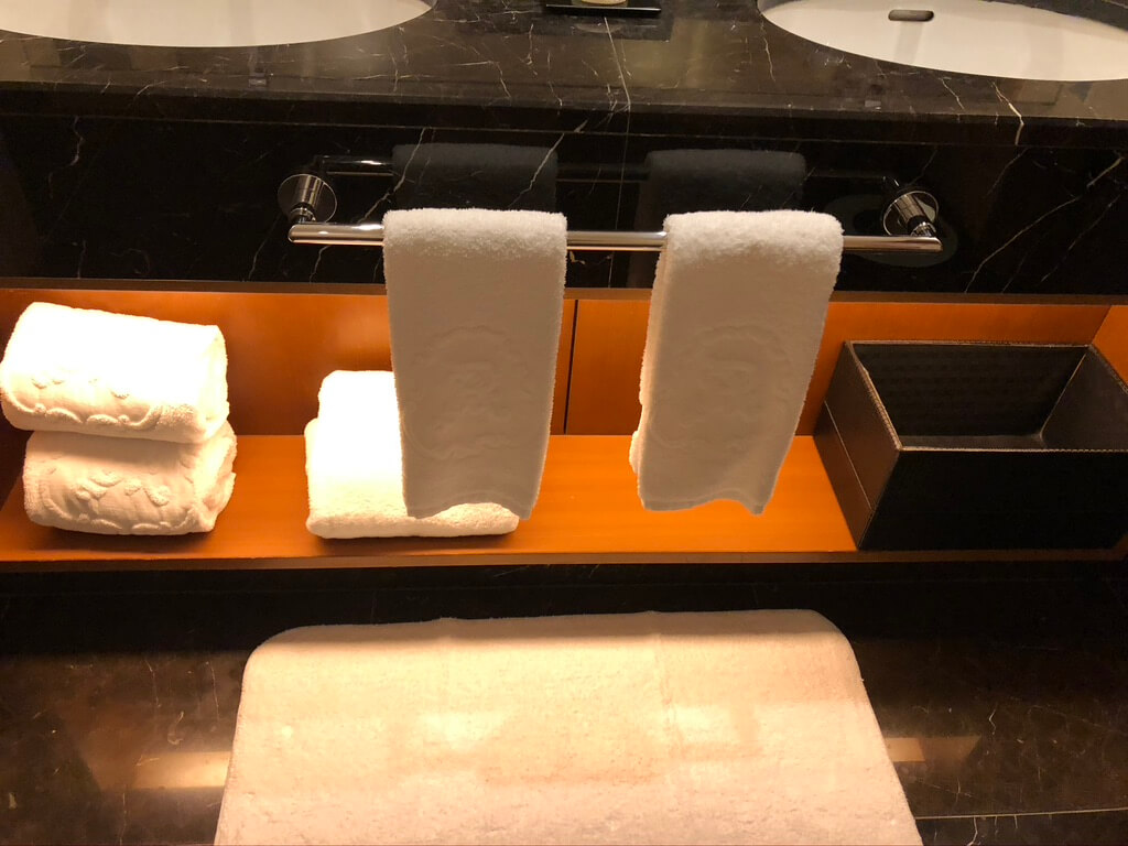 セントレジス大阪　グランドデラックススイート　宿泊記　バトラー　サービス　spgamex プラチナ特典　フィットネスジム　コロナ感染対策　COVID-19 GoTo　トラベルクーポン　GoToトラベル割引　地域共通クーポン　セントレジスバー